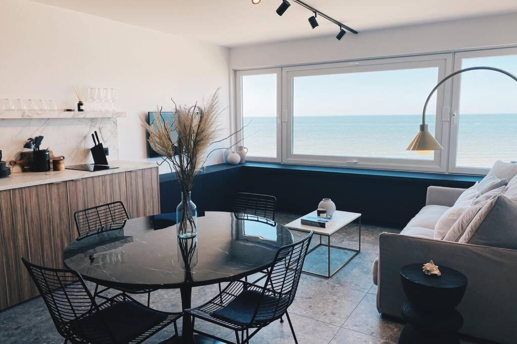 오스텐드 Wonderful Architect Designed Flat With Sea View 아파트 외부 사진