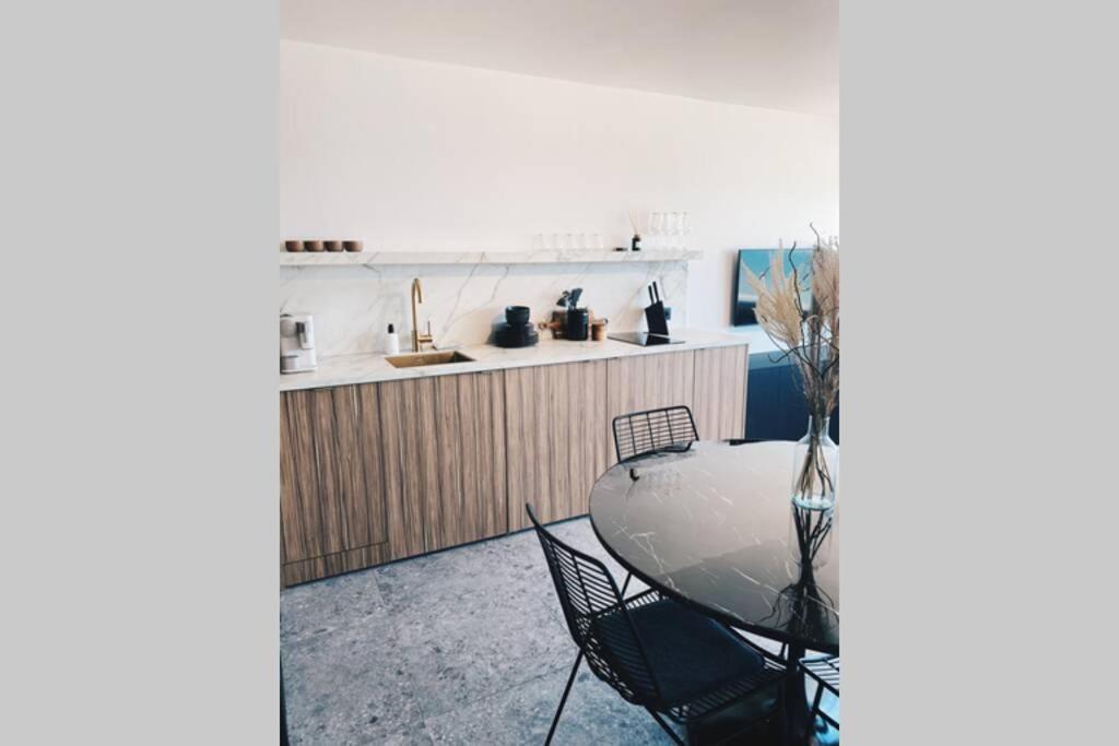 오스텐드 Wonderful Architect Designed Flat With Sea View 아파트 외부 사진